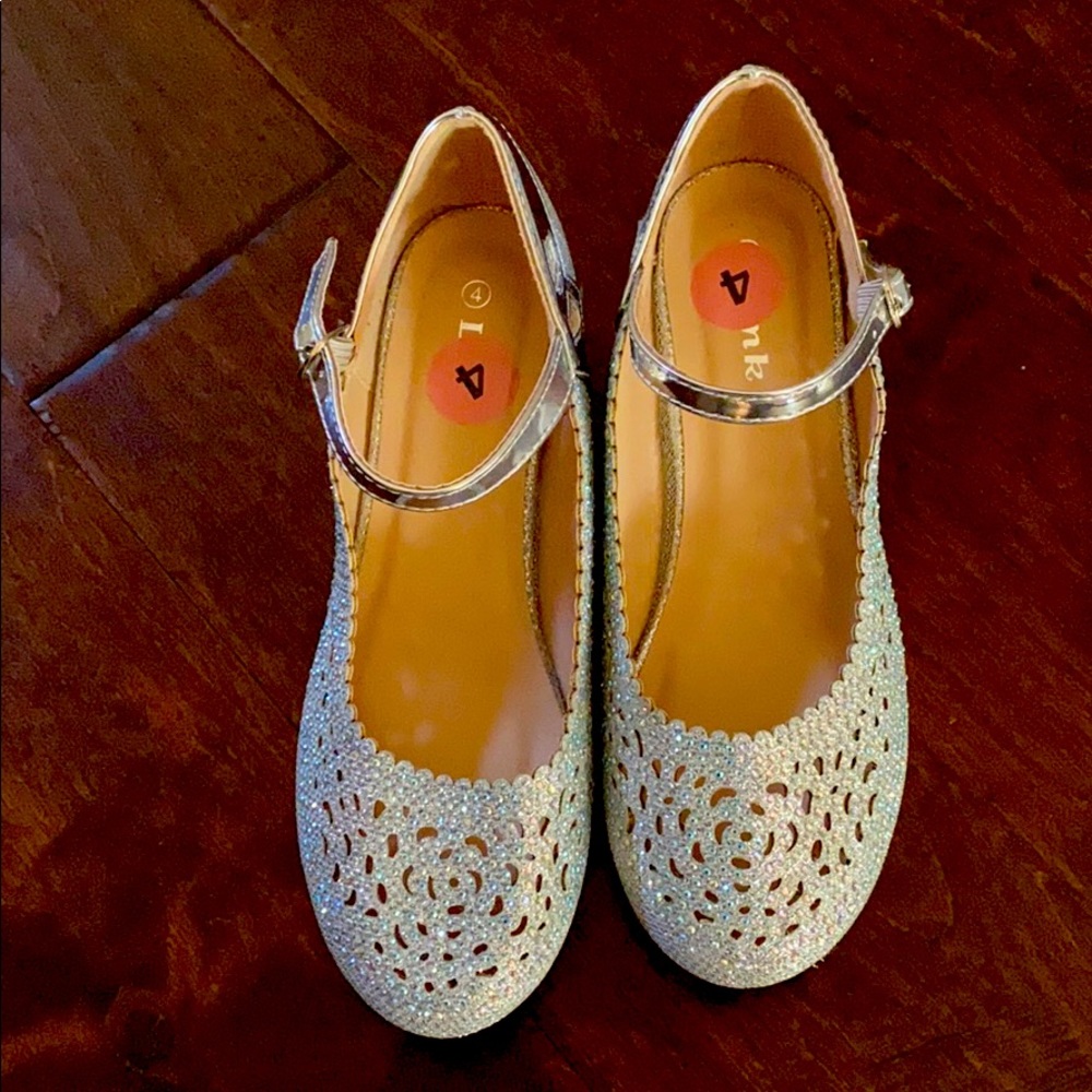 Girls silver heels